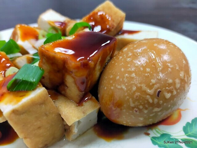 「林記香菇肉羹」(Mushroom Meat Soup Taiwan dishes store), New Taipei, Taiwan, SJKen, Nov 21, 2021) 「林記香菇肉羹」(Mushroom Meat Soup Taiwan dishes store), New Taipei, Taiwan, SJKen, Nov 21, 2021)