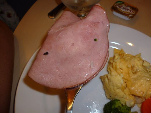 IKEA瑞典餐廳(新莊店)：39元早餐和比利時鬆餅--和IKEA新莊店再次早餐約會