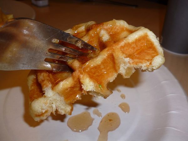 IKEA瑞典餐廳(新莊店)：39元早餐和比利時鬆餅--和IKEA新莊店再次早餐約會