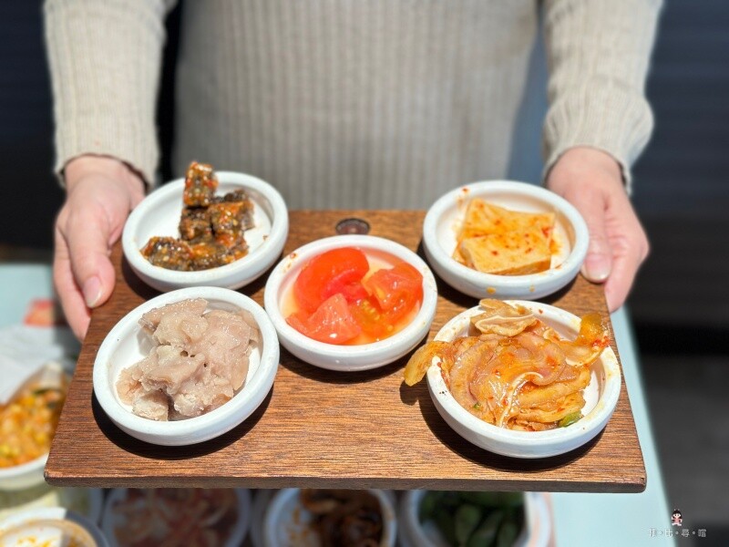 在地人激推!朝鮮味韓國料理 多達50種小菜任您吃到飽!