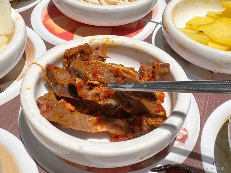 在地人激推!朝鮮味韓國料理 多達50種小菜任您吃到飽!