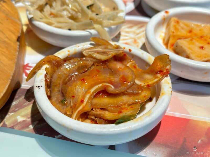 在地人激推!朝鮮味韓國料理 多達50種小菜任您吃到飽!