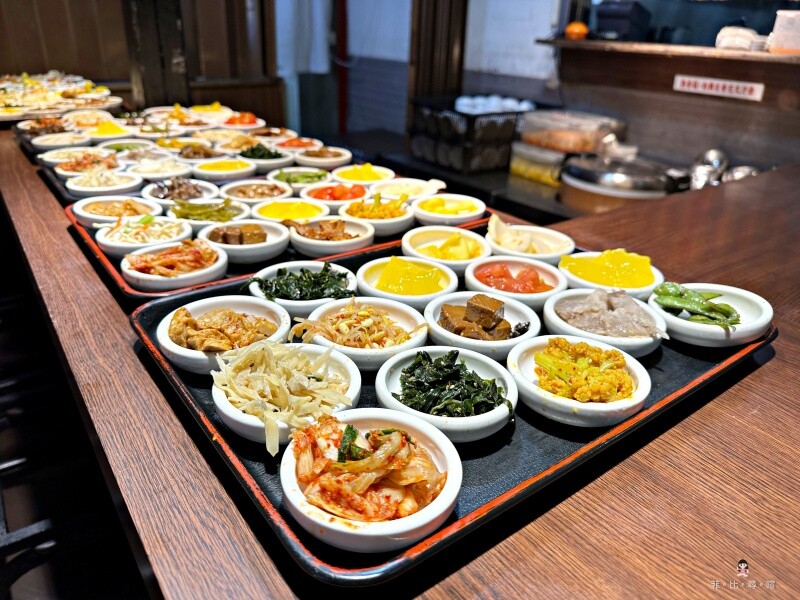 在地人激推!朝鮮味韓國料理 多達50種小菜任您吃到飽!