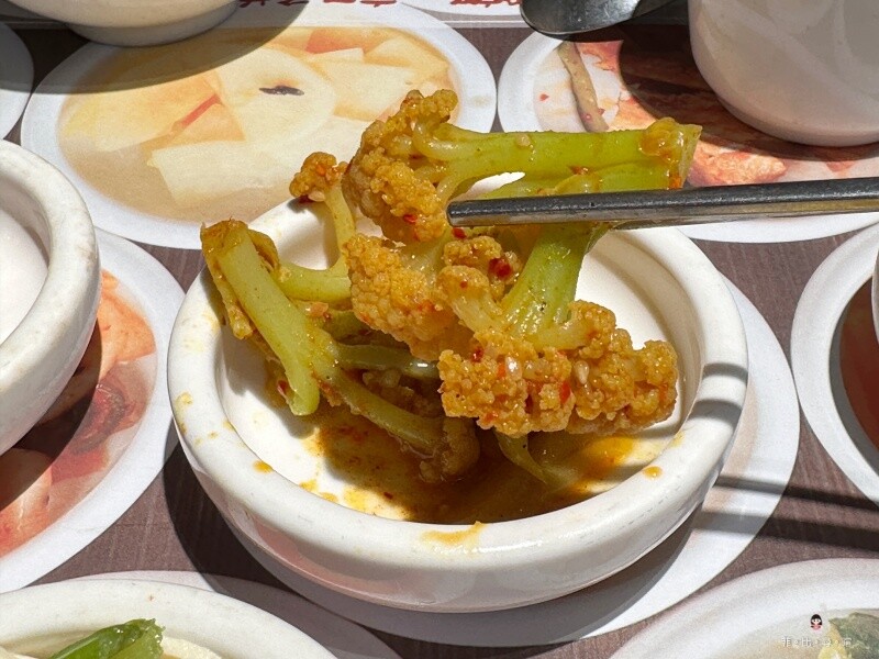 在地人激推!朝鮮味韓國料理 多達50種小菜任您吃到飽!