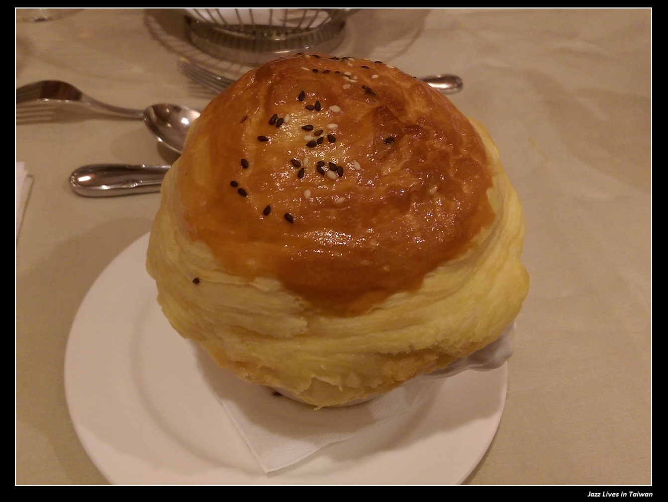 [怡情軒] 只剩套餐式主餐, 已經沒有豪華自助吧了~ CP值不在了~