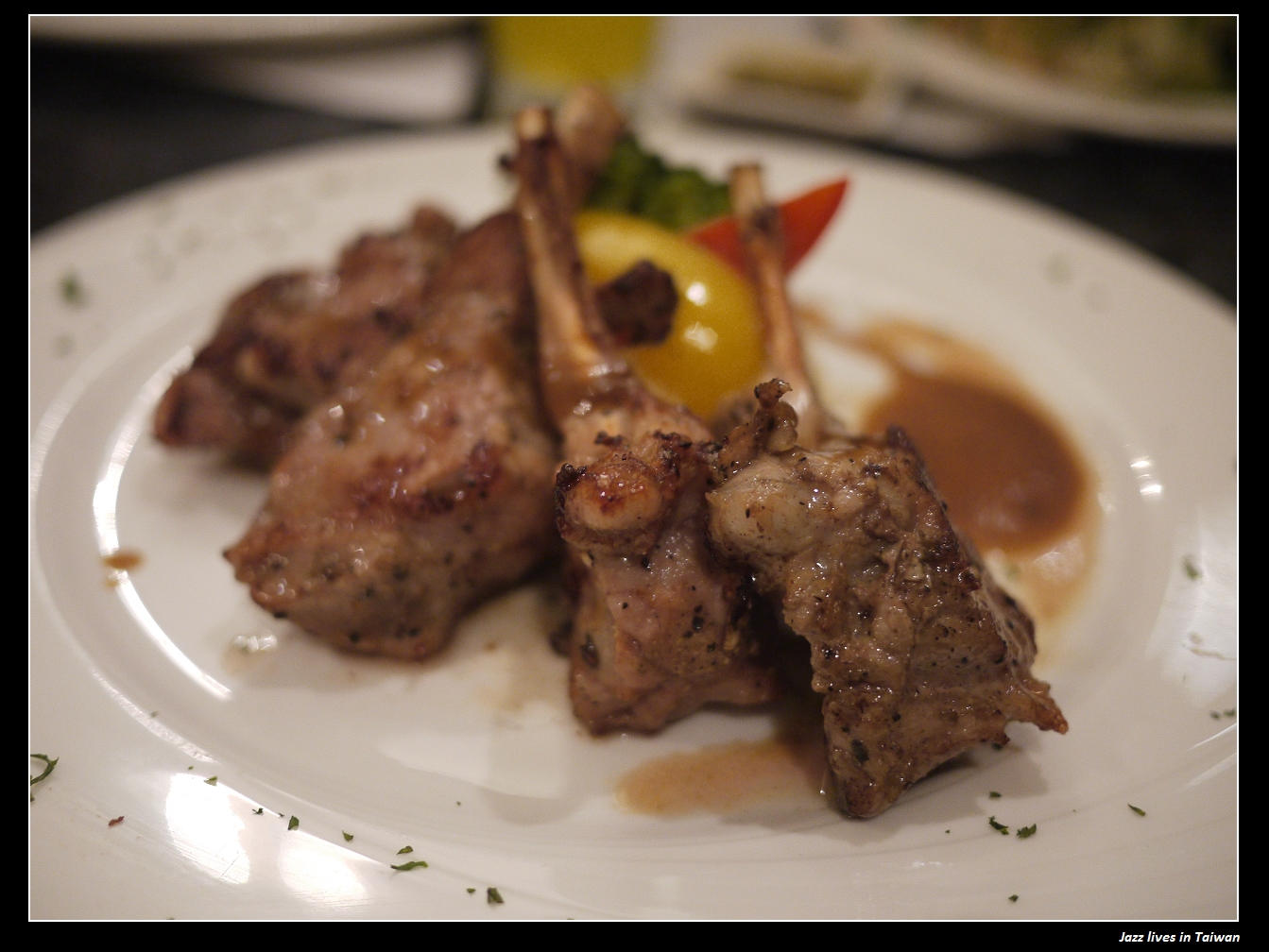 [怡情軒] 只剩套餐式主餐, 已經沒有豪華自助吧了~ CP值不在了~