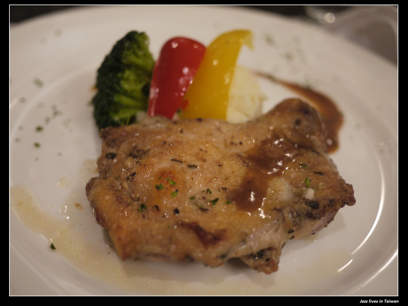 [怡情軒] 只剩套餐式主餐, 已經沒有豪華自助吧了~ CP值不在了~