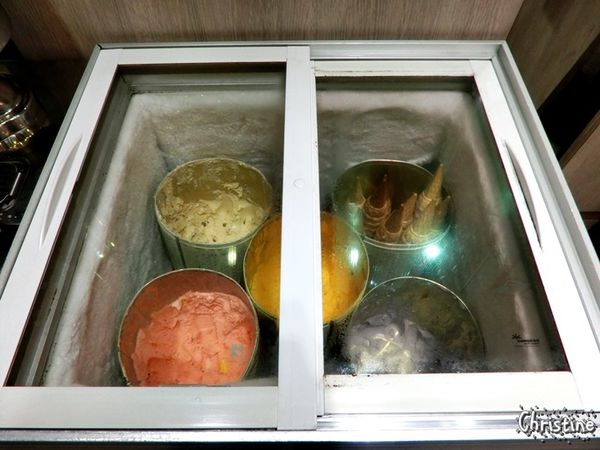 【新北。美食】新莊 / 悅來涮涮鍋，宵夜吃火鍋好地方，滷汁入味剛好的滷大腸，中港麥當勞對面