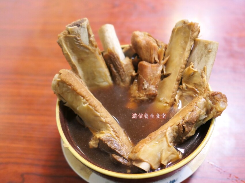 新北三重美食懶人包（2021/8/26更新，累計四十一間）｜火鍋、牛排、早午餐、咖啡廳、異國料理、飲料、甜品