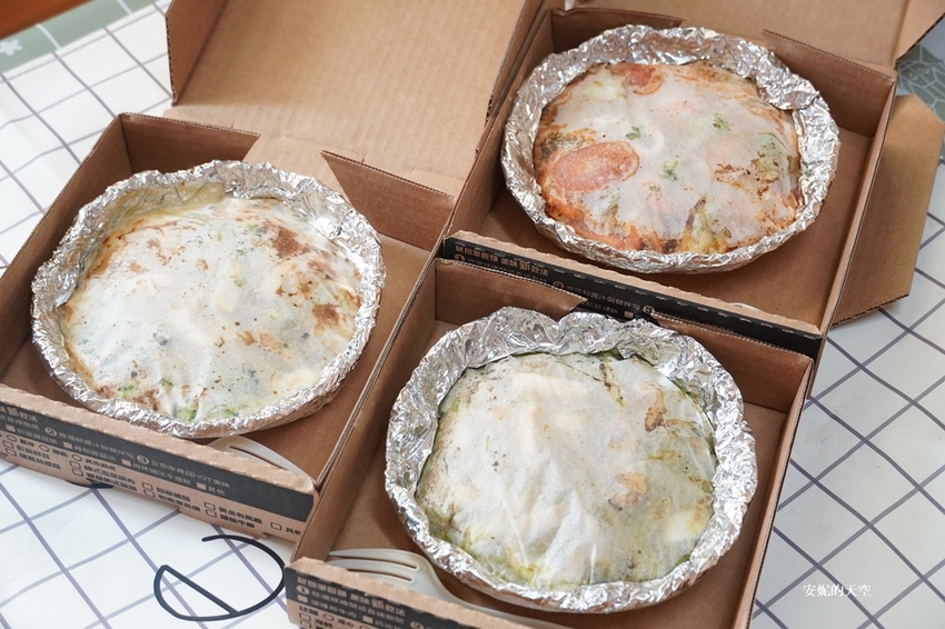 必勝客 Pasta Hut紙包筆管麵 海鮮爆棚多汁美味 用儀式感犒賞自己的美食時光 來Pasta Hut，來點麵(Me time)吧 - 安妮的天空