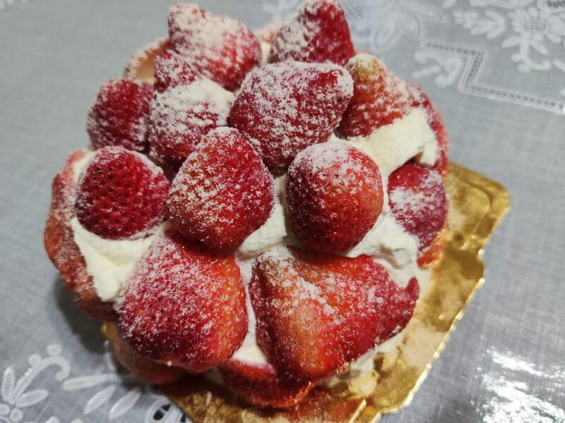 日月香蛋糕店 紅顏聖代