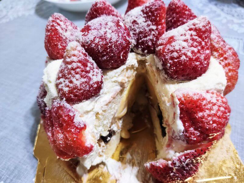 日月香蛋糕店 紅顏聖代