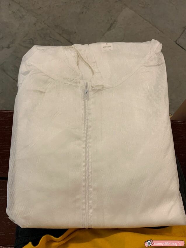 海生館餵企鵝 │屏東景點。我與企鵝的0.1毫米，被咬到了 - 丹尼的吃喝玩樂