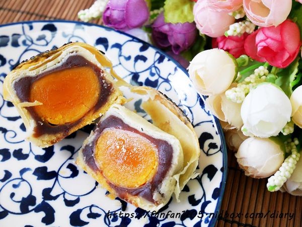 【驊珍食品】蛋黃酥 #驊珍蛋黃酥 #北部伴手禮 #蛋黃酥伴手禮 #中秋禮盒 (7).JPG