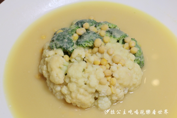 台北國賓(川菜廳)：【國賓大飯店X聯合利華】米其林推薦雞豆花/吃雞不見雞/大陸川菜神話大師一道菜熱銷五億台幣