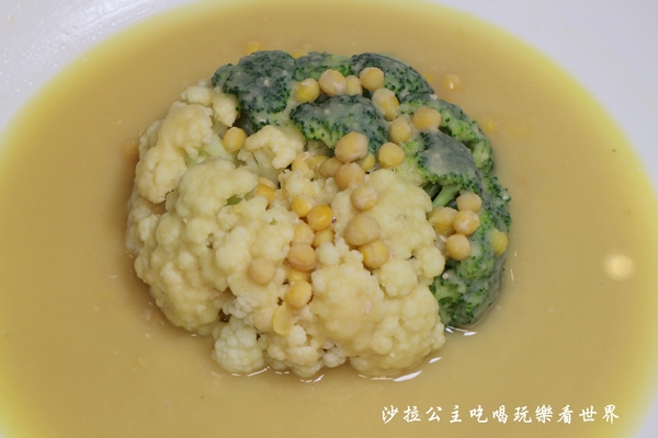 台北國賓(川菜廳)：【國賓大飯店X聯合利華】米其林推薦雞豆花/吃雞不見雞/大陸川菜神話大師一道菜熱銷五億台幣