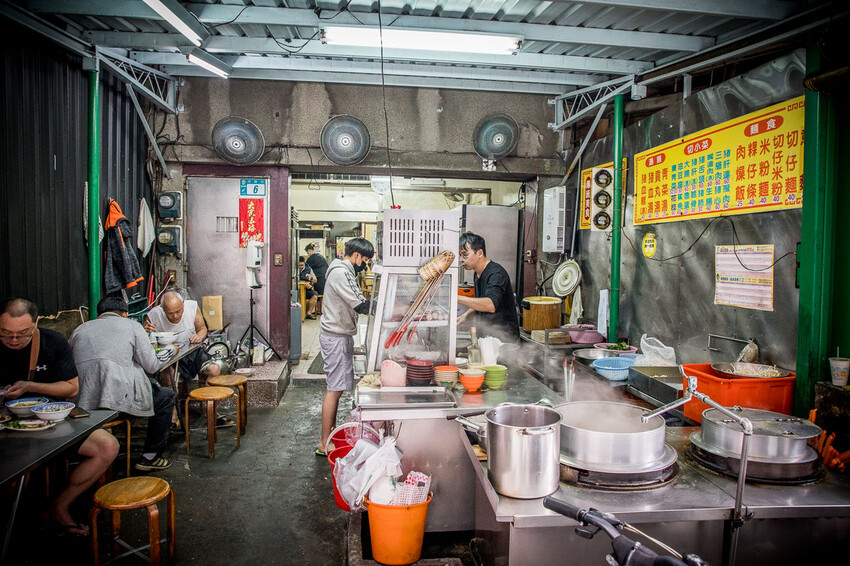 蘆洲美食推薦！大廟口切仔麵，在地人推崇老店，黑白切銅板價超划算