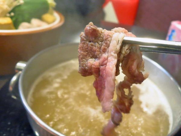 【蘆洲美食】正官木桶涮涮鍋-巨無霸份量的和牛火鍋店