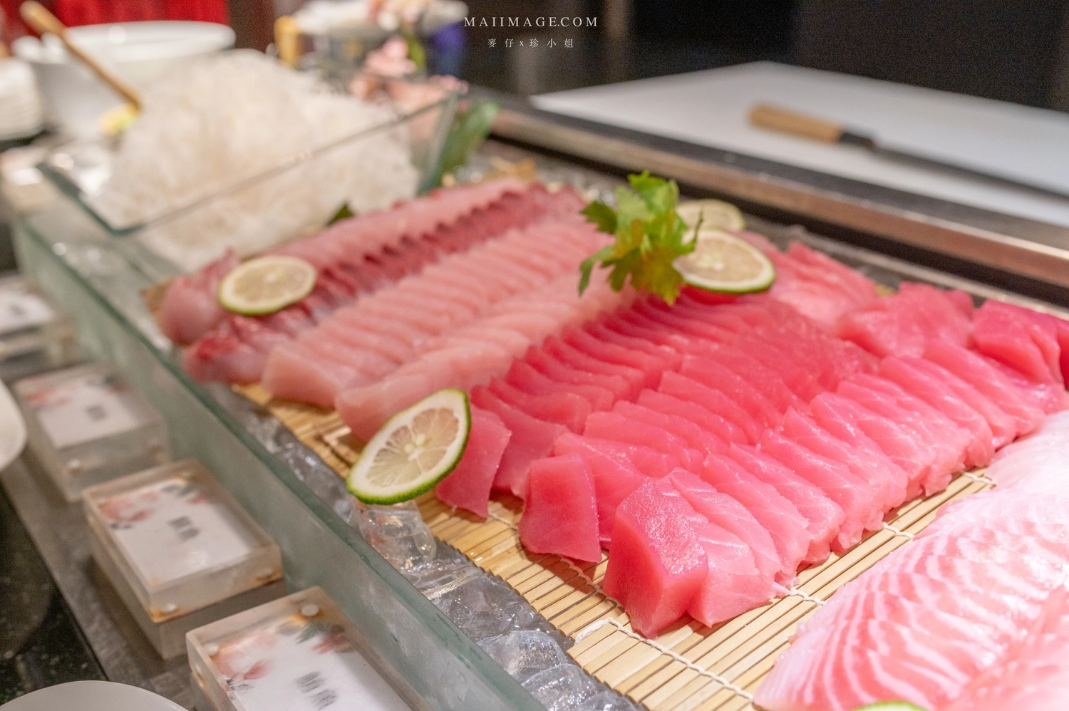 【台中美食】台中吃到飽推薦｜新天地崇德旗艦店樂食自助百匯～和牛火鍋＋百道生鮮百匯任你吃到飽。加＠LINE