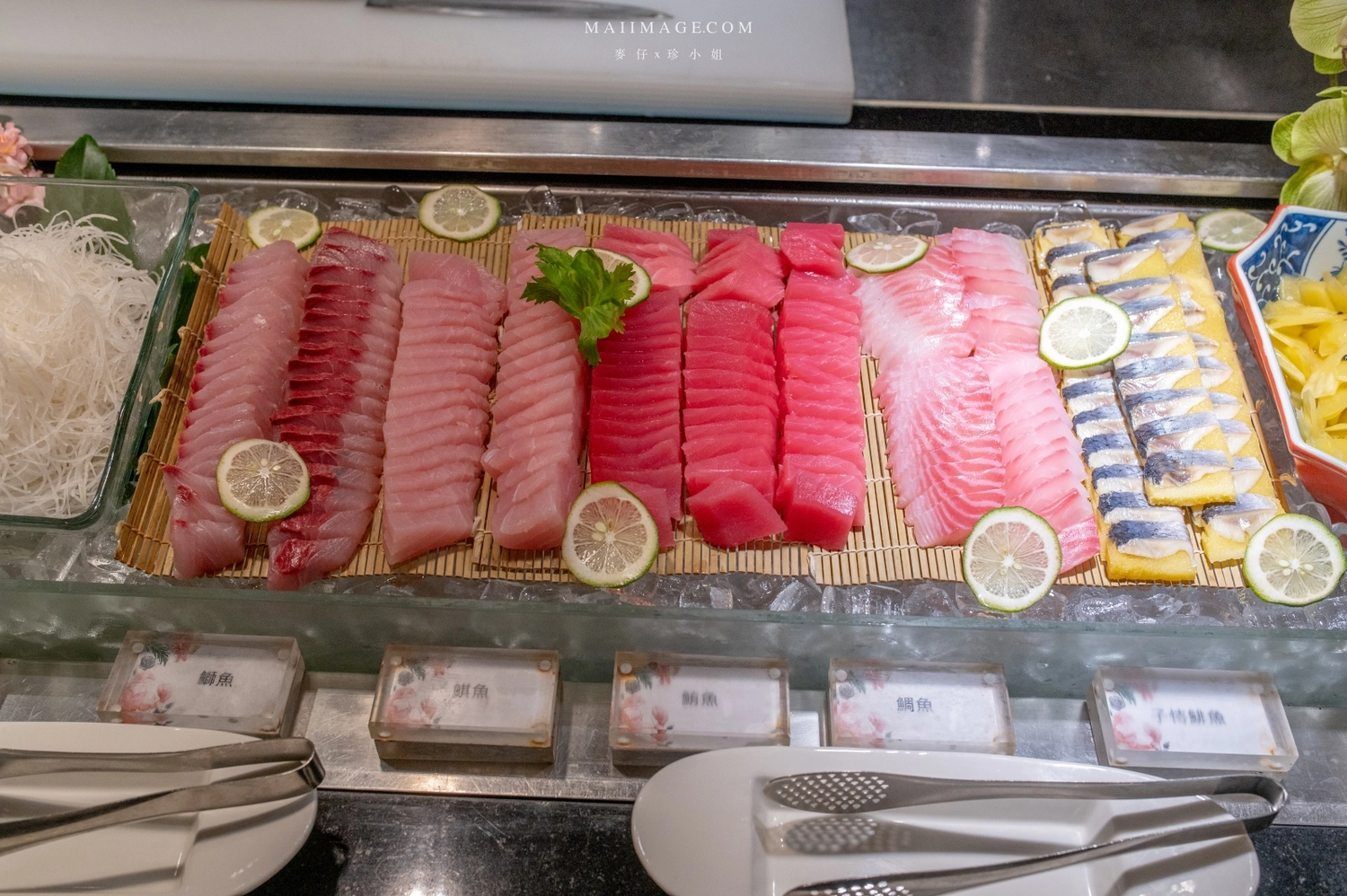 【台中美食】台中吃到飽推薦｜新天地崇德旗艦店樂食自助百匯～和牛火鍋＋百道生鮮百匯任你吃到飽。加＠LINE