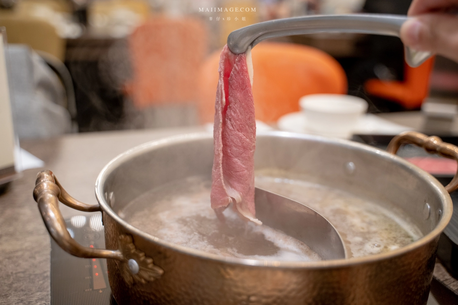 【台中美食】台中吃到飽推薦｜新天地崇德旗艦店樂食自助百匯～和牛火鍋＋百道生鮮百匯任你吃到飽。加＠LINE