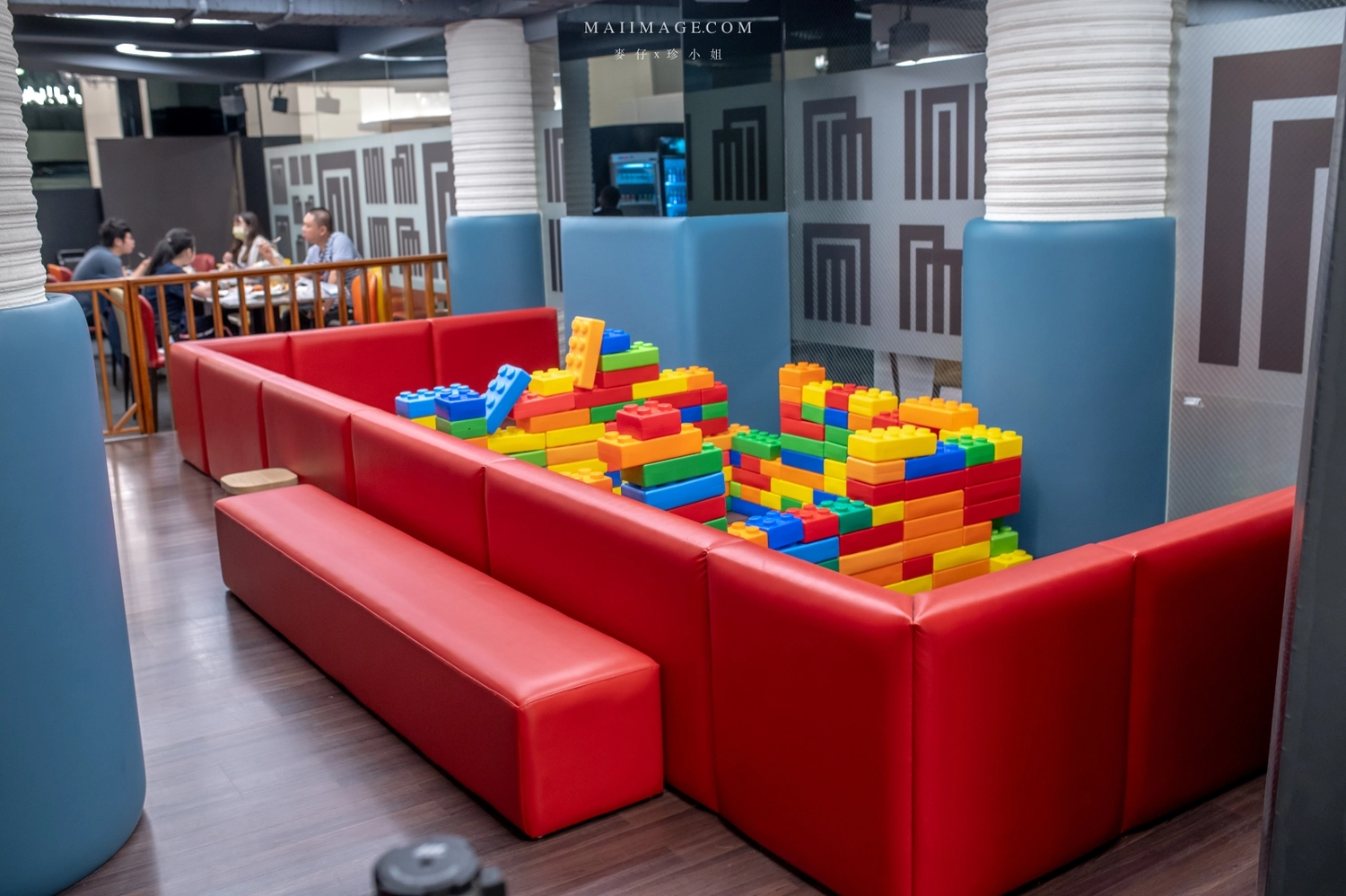 【台中美食】台中吃到飽推薦｜新天地崇德旗艦店樂食自助百匯～和牛火鍋＋百道生鮮百匯任你吃到飽。加＠LINE