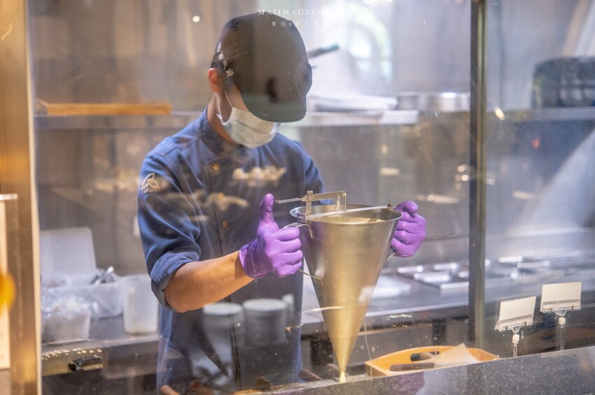 【台中美食】台中吃到飽推薦｜新天地崇德旗艦店樂食自助百匯～和牛火鍋＋百道生鮮百匯任你吃到飽。加＠LINE