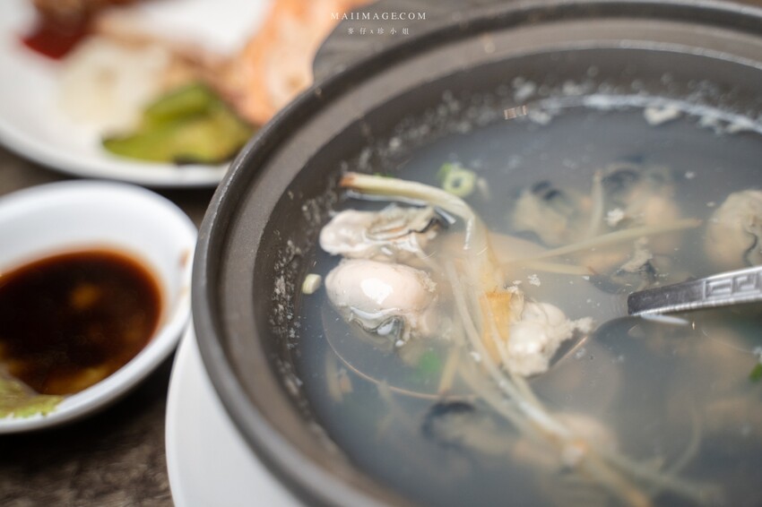 【台中美食】台中吃到飽推薦｜新天地崇德旗艦店樂食自助百匯～和牛火鍋＋百道生鮮百匯任你吃到飽。加＠LINE