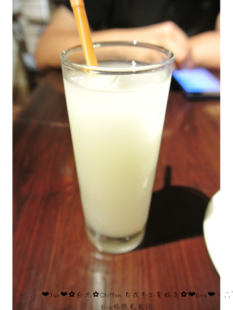 CHIFFON:【食記】oO。台北市 Chiffon 日式手作蛋糕 日式手作蛋糕店,居然有賣鹹餐點,而且雞肉球跟壘球一樣大顆,大家趕快來吃~!。o○。 CHIFFON:【食記】oO。台北市 Chiffon 日式手作蛋糕 日式手作蛋糕店,居然有賣鹹餐點,而且雞肉球跟壘球一樣大顆,大家趕快來吃~!。o○。