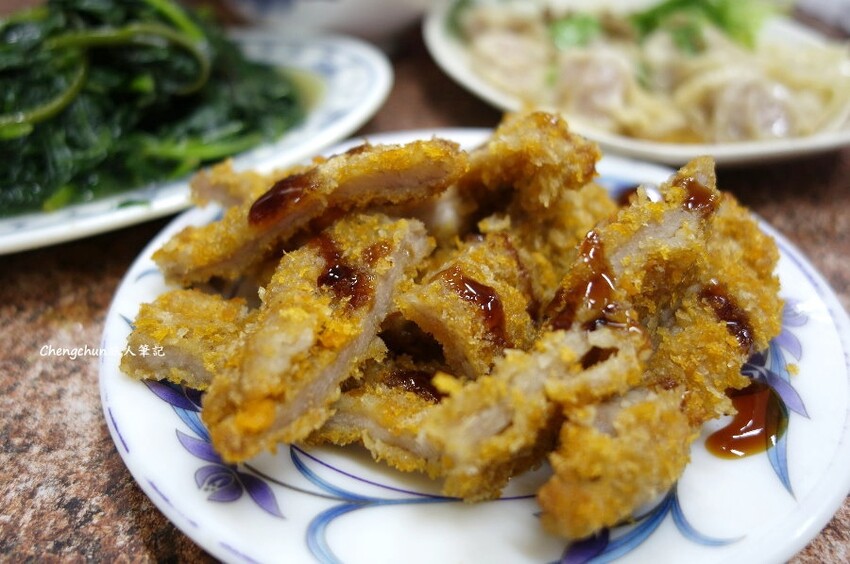 台中西區【阿隆麵攤】向上市場古早味傳統小吃美食