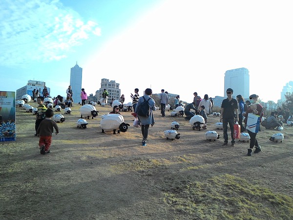 中央公園站:野放吉羊幸福久久~ 中央公園站:野放吉羊幸福久久~