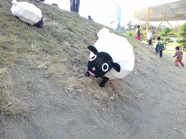 中央公園站:野放吉羊幸福久久~ 中央公園站:野放吉羊幸福久久~