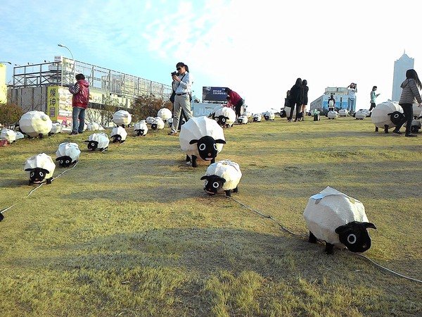 中央公園站:野放吉羊幸福久久~ 中央公園站:野放吉羊幸福久久~