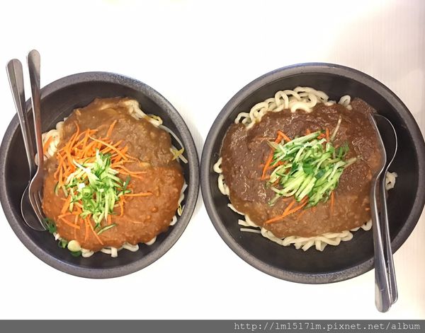 【台中北區】超便宜的一中美食餐廳選擇，通通60元『就醬拌精緻醬拌麵專賣一中店』