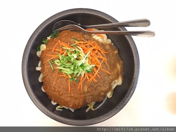 【台中北區】超便宜的一中美食餐廳選擇，通通60元『就醬拌精緻醬拌麵專賣一中店』