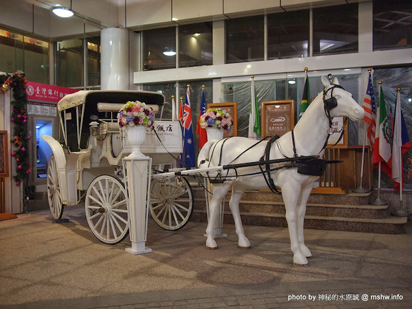 通豪大飯店-珍寶樓:【食記】台中北區-Plaza International Hotel 通豪大飯店珍寶樓中餐廳港式飲茶吃到飽 : 古箏Live超享受,一個人也能勇點23道…XD 通豪大飯店-珍寶樓:【食記】台中北區-Plaza International Hotel 通豪大飯店珍寶樓中餐廳港式飲茶吃到飽 : 古箏Live超享受,一個人也能勇點23道…XD