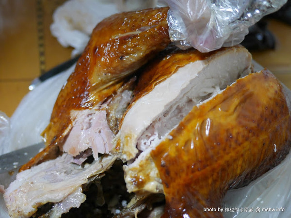 九合脆皮烤鴨：【食記】台中九合脆皮烤鴨@北區科博館 : 外脆內軟又多汁, 原來烤火雞都這麼好吃的？ 聖誕節你也來一隻吧!