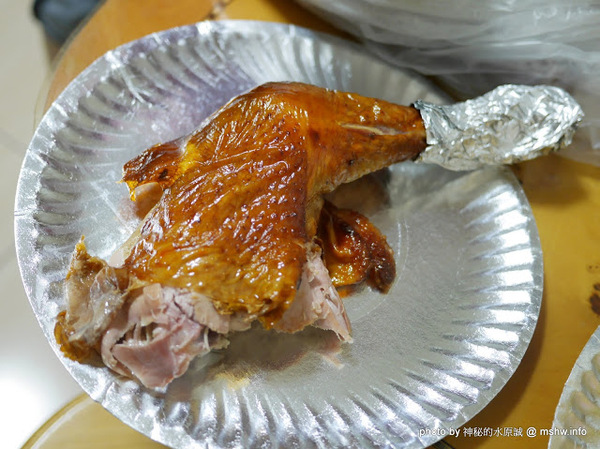 九合脆皮烤鴨：【食記】台中九合脆皮烤鴨@北區科博館 : 外脆內軟又多汁, 原來烤火雞都這麼好吃的？ 聖誕節你也來一隻吧!