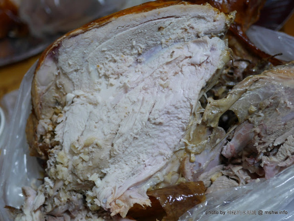 九合脆皮烤鴨：【食記】台中九合脆皮烤鴨@北區科博館 : 外脆內軟又多汁, 原來烤火雞都這麼好吃的？ 聖誕節你也來一隻吧!