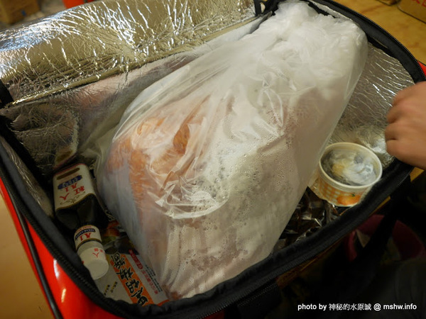 九合脆皮烤鴨：【食記】台中九合脆皮烤鴨@北區科博館 : 外脆內軟又多汁, 原來烤火雞都這麼好吃的？ 聖誕節你也來一隻吧!