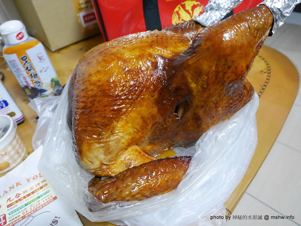 九合脆皮烤鴨：【食記】台中九合脆皮烤鴨@北區科博館 : 外脆內軟又多汁, 原來烤火雞都這麼好吃的？ 聖誕節你也來一隻吧!