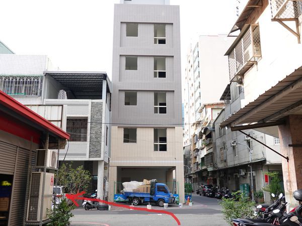 珍寶燒肥鵝餐廳-停車場 (1).JPG