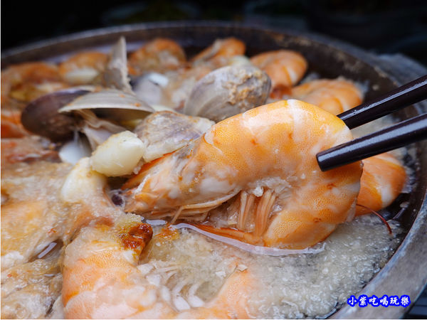 陶板蒜茸蝦-珍寶燒肥鵝餐廳 (5).jpg