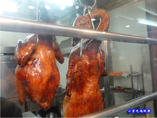 脆皮雞與燒呃鵝-珍寶燒肥鵝餐廳.jpg