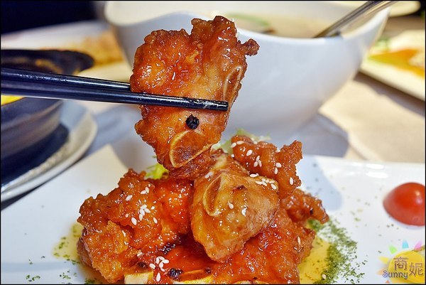 京悅港式飲茶(中友店):京悅港式飲茶|台版米其林推薦餐廳 上百道道地港點還有點心推車 老台中人最愛這一味