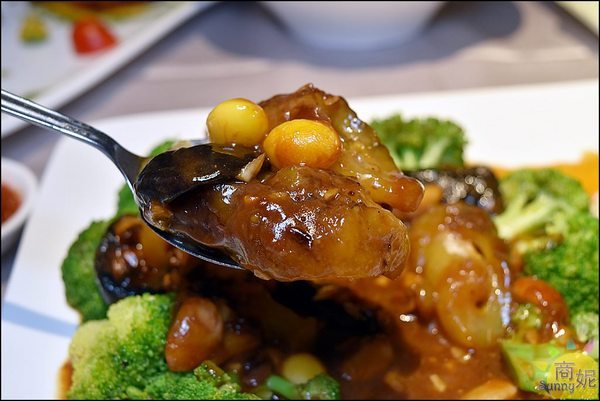 京悅港式飲茶(中友店):京悅港式飲茶|台版米其林推薦餐廳 上百道道地港點還有點心推車 老台中人最愛這一味