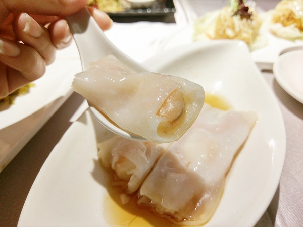 京悅港式飲茶(中友店):京悅港式飲茶-中友百貨港式料理 餐點選擇多 保留道地港點推車 樸實美味的餐點勝過盤飾優美的藝術菜