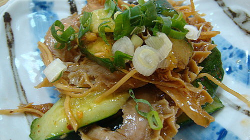 (美食~台中) 湘舍麵窯 ~ 超人氣! 半筋半肉牛肉麵!