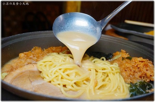 大阪拓海家:台中北區』大阪拓海家║一中商圈日式拉麵、丼飯平價CP值高,蛋酥拉麵你吃過嗎? (附飲料)