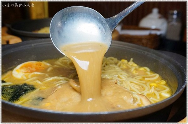 大阪拓海家:台中北區』大阪拓海家║一中商圈日式拉麵、丼飯平價CP值高,蛋酥拉麵你吃過嗎? (附飲料)